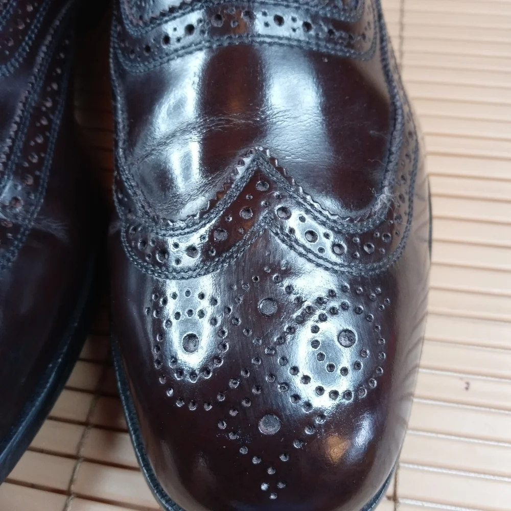FLORSHEIM Burgundy Leather Wingtip Oxfords Dress Shoes 17066 Men’s Sizes Us 9.5D